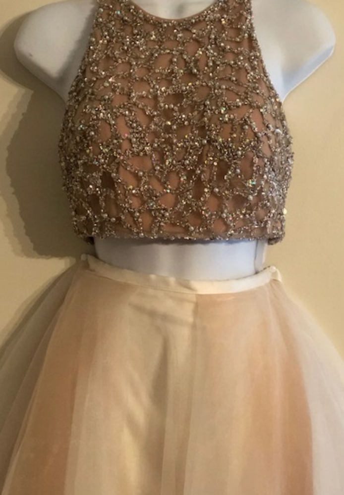 Dress - Picture 2 of 2